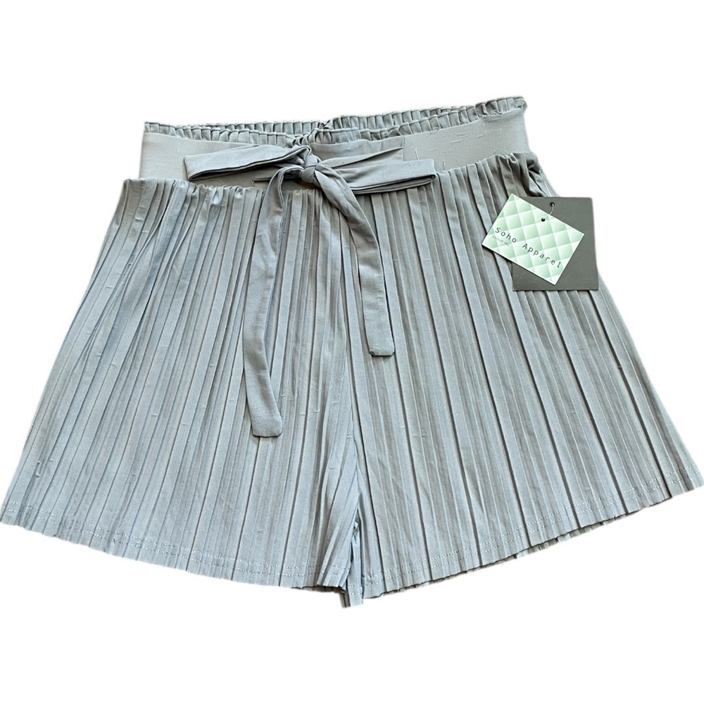 Pleated Shorts by SoHo Apparel NWT